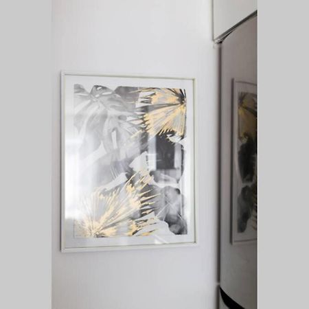 Wonderful Studio In Little Italy With Full Bath By Den Stays Montréal Eksteriør bilde