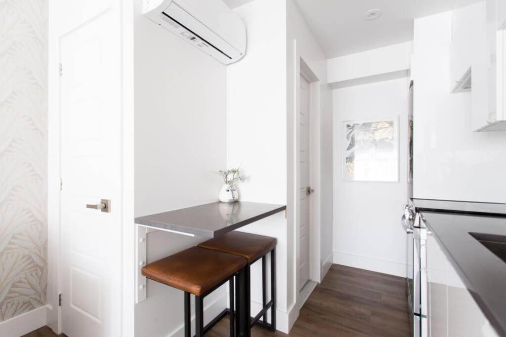 Wonderful Studio In Little Italy With Full Bath By Den Stays Montréal Eksteriør bilde