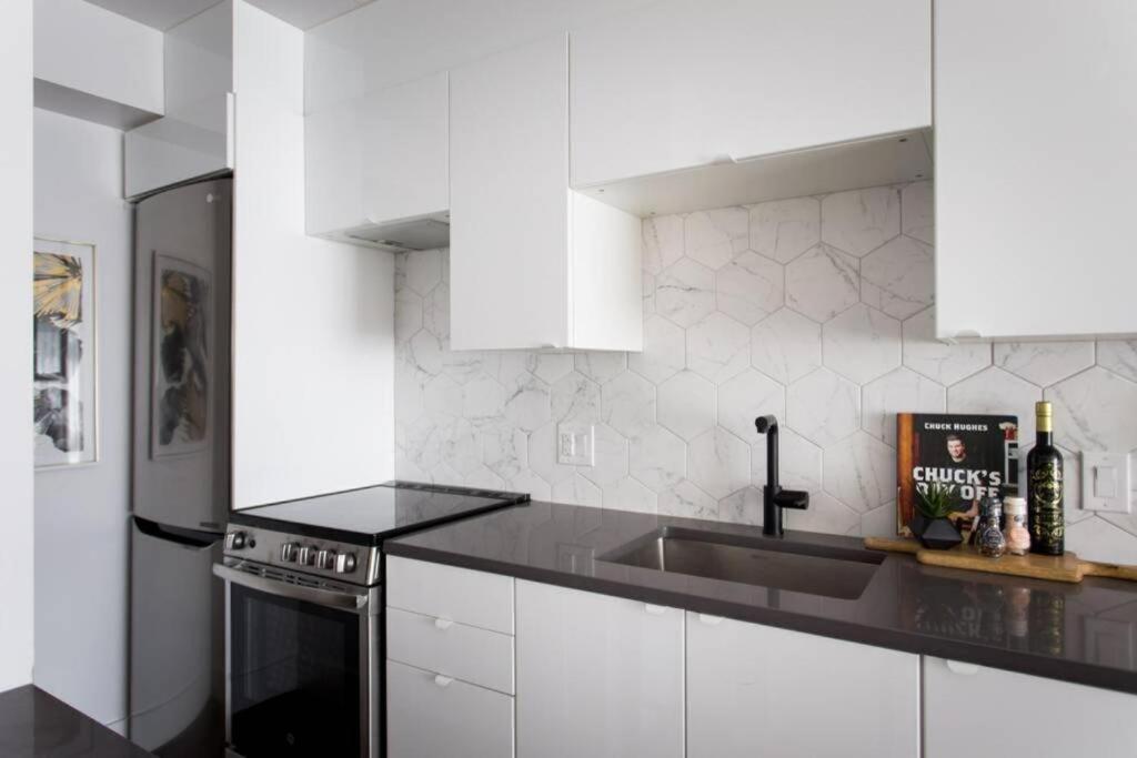 Wonderful Studio In Little Italy With Full Bath By Den Stays Montréal Eksteriør bilde